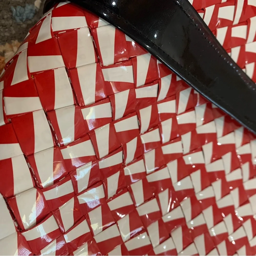 Handmade Candy Wrapper Purse, Eco-Friendly, Recycled Red‎ White Zip